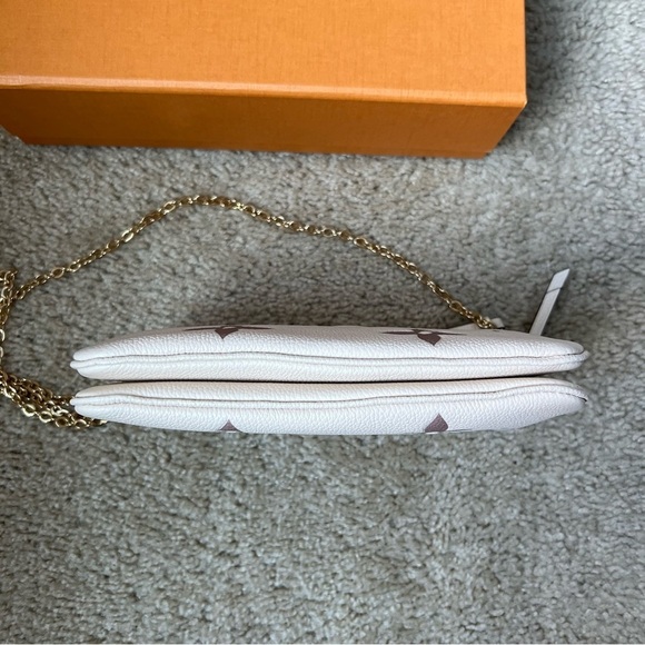 Louis Vuitton double zip pochette empreinte leather crème rose de bois rosewood - Picture 8 of 16